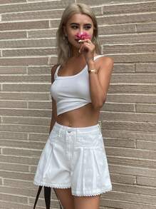 Livesso 女士夏季褶皱荷叶边牛仔短裤，可爱休闲风格 - 白色 - 查看 5