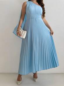 Firerie Nuevo vestido plisado sin mangas de color azul claro versátil para mujeres, atuendos de vacaciones, vestido de verano; Vestido largo plisado y ceñido a la cintura azul encantador talla grande; Vestido de ocasión de alta gama, vestido largo fluido con cuello asimétrico para boda, concierto, fiesta de cumpleaños