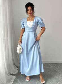 SHEIN Unity 大码女装春夏法式优雅简约通勤办公室商务休闲度假下午茶纯蓝白撞色方领收腰褶皱 A 字公主袖长裙