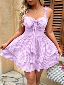 SHEIN Clasi 大码女式覆盆子粉色格纹褶皱度假甜美蝴蝶结泡泡袖连衣裙，适合情人节穿着