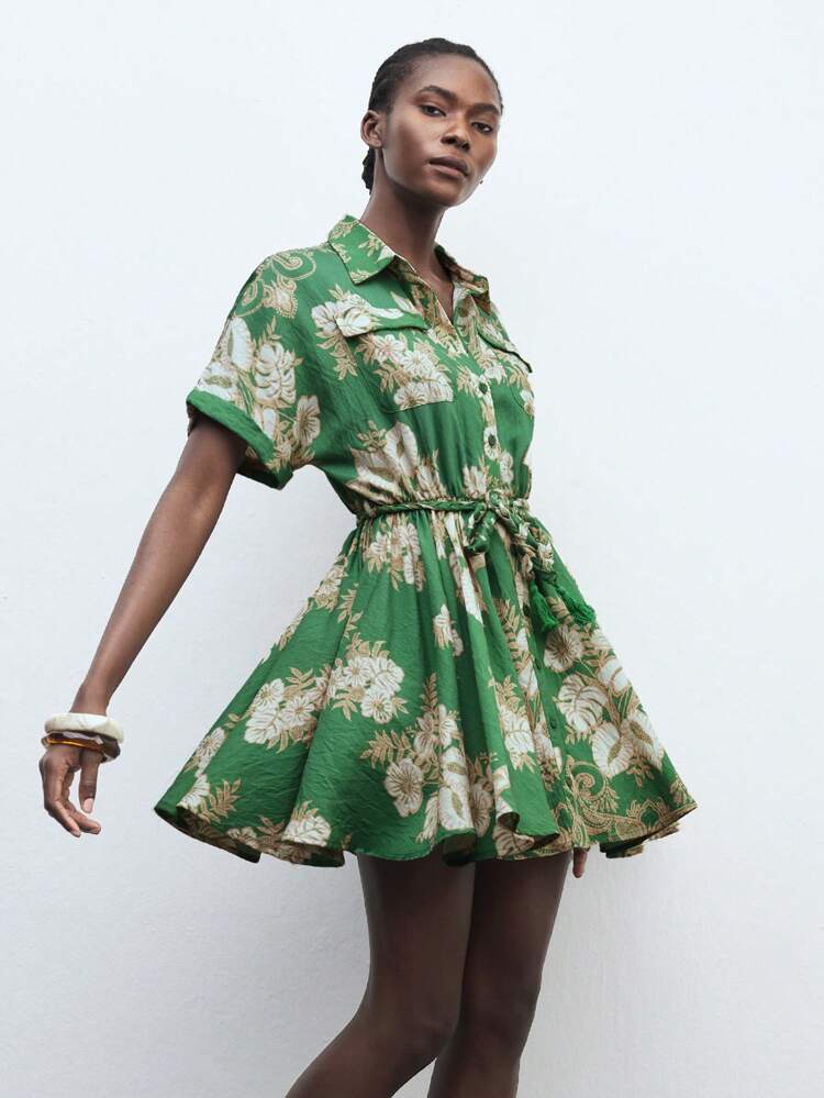 SHEIN Maija 2026 Spring/Summer New Women's Green Summer Bat-Wing Sleeve Shirt Dress, Collared, Front Button Design, A-Line Waist Tie, Tropical Plant Print, Bohemian Style, Beach Holiday Outdoor Casual Wear, Western Romantic, Suitable For Summer Vacation, Comfortable Boho Style, Minimalist Daily, Countryside Vibe Essential, Holiday Leisure Ideal Choice Casual Holiday Beach Cruise Travel  Romantic, Fashion, Versatile; Suitable For Summer Vacation, Comfortable, Bohemian Style, Beach Wear, Simple Daily Wear, Country Style, Essential, Solid Color, Holiday Casual, Decent, Single Lady