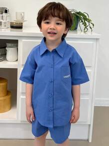 DAZY 2 Stücke Kleinkind Jungen lässiges, weites Kurzarmshirt mit Buchstabenaufdruck und kurze Hose Set, Sommer
