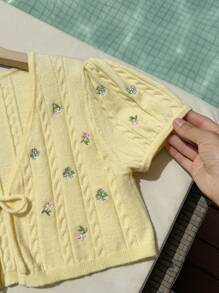 Sweetra Commuting Versatile Light Yellow Floral Embroidery Short Cardigan, Slim Fit, Lightweight - Yellow - View 5