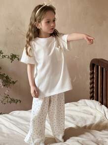 DAZY 年轻女孩纯色圆领短袖口袋上衣和裤子睡衣套装，女孩夏季服装