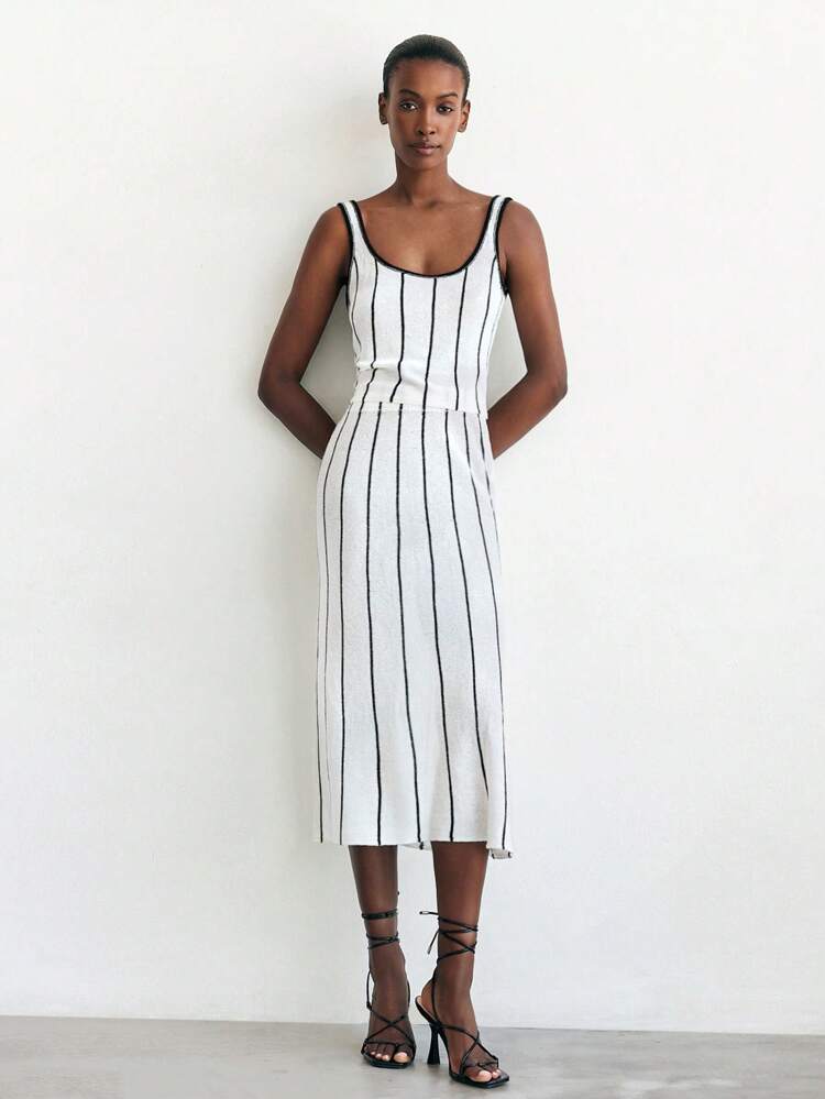 SHEIN Maija Modern Urban Sleeveless White Striped Camisole Top And Cropped Waist Striped Mini Skirt Set For Women, Spring/Summer