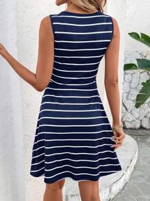 SHEIN Clasi Summer Elegant Women's Black And White Striped Patchwork Waist A-Line Sleeveless Dress, Suitable For Various Occasions, Casual, Daily Commuting, And Travel,Shirt Dresses For Women