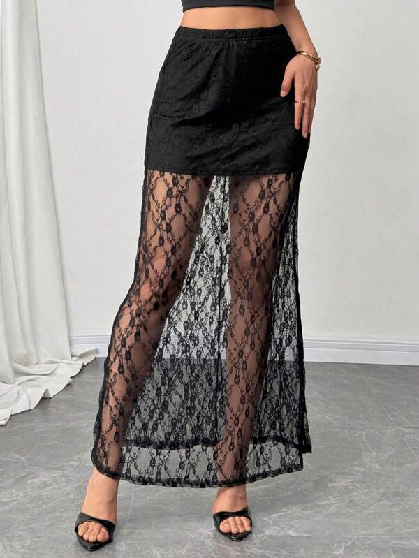 SHEIN Privé Ladies Summer Elegant Romantic Fashion Commuter Sexy Elegant Style Black Lace Halter Skirt, Ladies Party, Beach Vacation Ladies, Back To School Graduation Season Ladies, Romantic Dating, Birthday, Easter Ladies, Brazilian Carnival, Music Festivals, Spring And Summer Ladies, Wedding Season, Brunch Ladies Skirt, Boho Style, Fairy Style Skirt