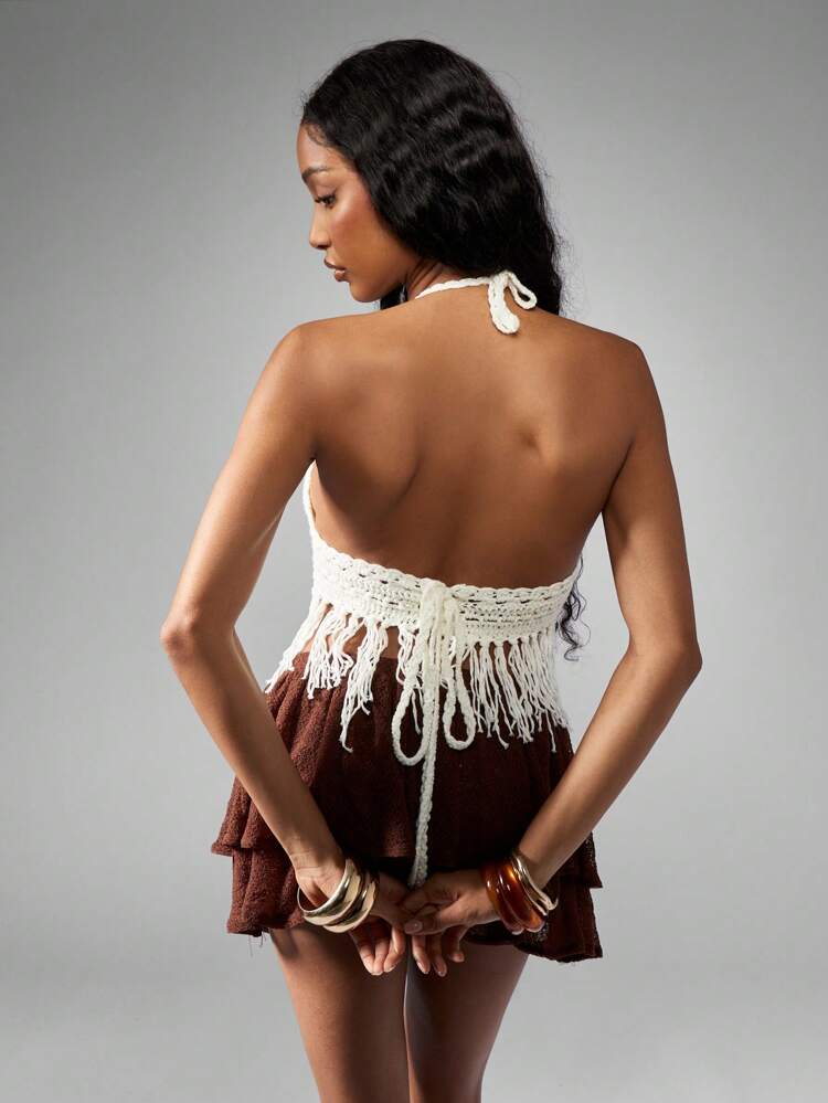 MISSGUIDED Capa de playa tipo top con escote de halter y flecos de ganchillo estilo bohemio, cubrecostillas de punto para usar sobre traje de baño, para el verano, vacaciones, piscina, festivales