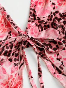 EgrlEra 2 件豹纹花卉印花 V 领露背吊带短款上衣和荷叶边不对称下摆迷你裙套装，性感时尚的设计，适合春夏季休闲、度假和派对场合