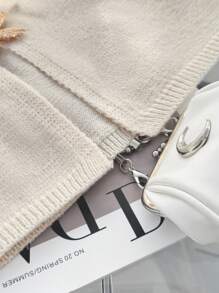 Lumivelle Women's Casual Daily Deep V-Neck Sleeveless Raglan Stylish Starfish Decor Knit Top - Apricot - View 6