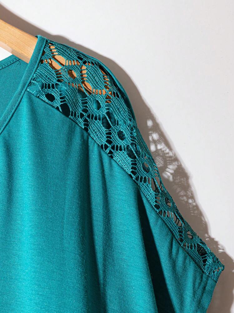 Rusticease Plus Size Women's Summer Casual V-Neck Lace Batwing Short Sleeve T-Shirt With Solid Color Patchwork - Dusty Blue - View 7