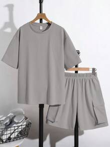 SHEIN Teen Boy Plain Color Short Sleeve T-Shirt And 3D Pocket Cargo Shorts 2 Pieces Set - Grey - View 1