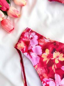 SHEIN Teen Girls Tropical Watercolor Tie Dye Floral Print Cutout Front Design Cropped Cute Spaghetti Strap Camisole Top, Ideal For Valentine's Day, Graduation, Wedding, Summer Beach, Vacation, Swimwear Set/Beach Outfit - Multicolor - View 3