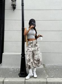 SHEIN EZwear 夏季乡村音乐会女款印花梭织七分裤 - 卡其色 - 查看 5