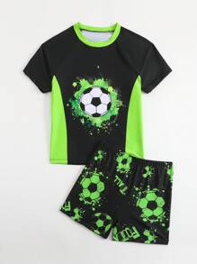 Traje de baño para niños pequeños con estampado de fútbol de manga corta y shorts (estampado fijo)