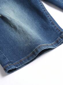 Manfinity Homme Men Solid Ripped Skinny Pocketed Casual Denim Shorts - Medium Wash - View 6