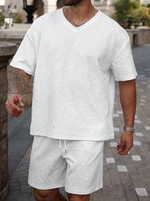 Manfinity Homme 加大码男士纯色纹理面料短袖T恤和口袋短裤套装男士T恤套装男士两件套男士夏季服装男士T恤套装休闲加大两件套男士