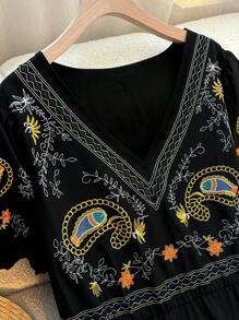 SHEIN LUNE Plus Size Embroidery Patchwork Tassel Casual Holiday Dress - Black - View 6