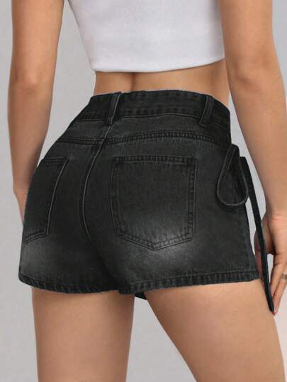 SHEIN EZwear 休闲洗水系带牛仔短裤