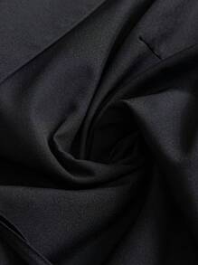 SHEIN Clasi Conjunto de 2 piezas para mujer talla grande: top de color liso con cuello de solapa, mangas abullonadas y cintura anudada + shorts holgados plisados con cremallera frontal lisa, atuendo casual/de trabajo - Negro - Ver 3