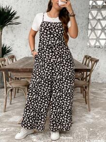 SHEIN LUNE Plus Size Women's Casual Ditsy Floral Jumpsuit With Spaghetti Straps American Flag USA 4th Of July Outfits Th Of July / Red White Blue Graduation Outfit