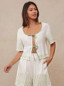 WESTFADE Summer Floral Mixed Embroidered Round Neck Cute Bow Tie Front Contrast Trim Short Sleeve Relaxed Country Western Cowgirl Top - Multicolor - View 3