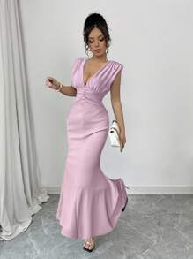 Elenzga Vestido de cóctel elegante y de alta gama para mujer con nuevo diseño de moda, sexy contraste de color negro y blanco, escote en V profundo, sin mangas, cintura fruncida y silueta esbelta en línea A