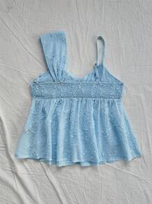 Sweetra 女士夏季新款蓝色刺绣衬衫，时尚不对称肩带荷叶边饰边，浅蓝色吊带背心上衣，半透明褶皱胸围，非常适合夏季海滩度假 - 藍色 - 查看 2