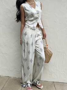 SHEIN Frenchy Conjunto informal de 2 piezas de estampado integral compuesto por top sin mangas y pantalones para vacaciones y estilo bohemio, atuendo de verano y para la playa para mujer