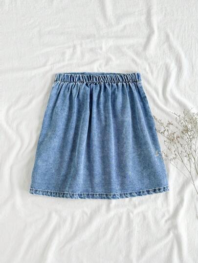 SHEIN Vintaside Kids 少女时尚蝴蝶结水洗牛仔裙，时尚别致的设计，非常适合夏季穿着，实用且适合户外或居家休闲穿着