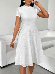 SHEIN Lady 女士镂空刺绣腰部收腰短袖连衣裙，夏季 - 白色 - 查看 6