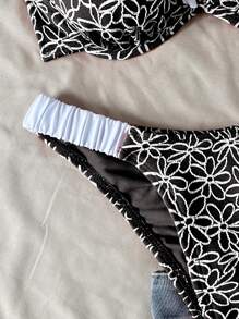 Swim Vcay Springbreak Floral Textured Wireless 2pcs Bikini Set For Women, Sweet Casual Beach Pool Party Swimsuit With Triangle Ruched Swim Bottoms For Summer Beach Vacation - Black - View 3