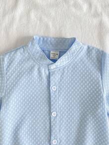 SHEIN Vintaside Kids Young Boy Summer Light Blue Standing Collar Shirt