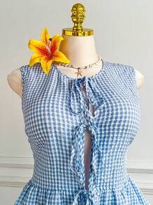 Comfortcana Plus Size Blue & White Check Bowknot Tie Sleeveless Top & Shorts 2 Pieces Set, Summer