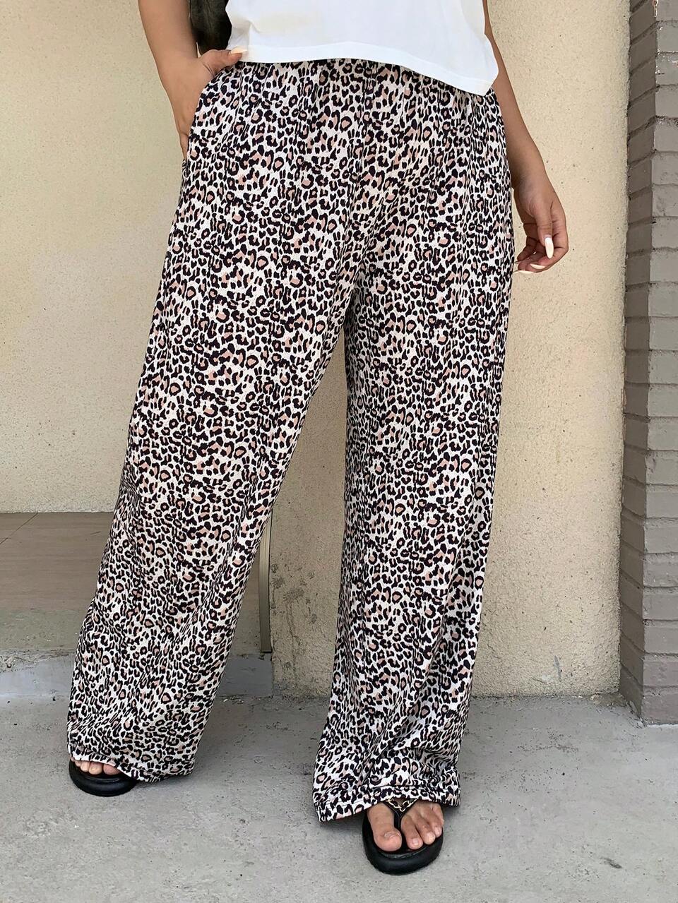 Dazy Plus Elastic Waist Loose Straight Leg Leopard Print Casual Pants, Spring/Summer