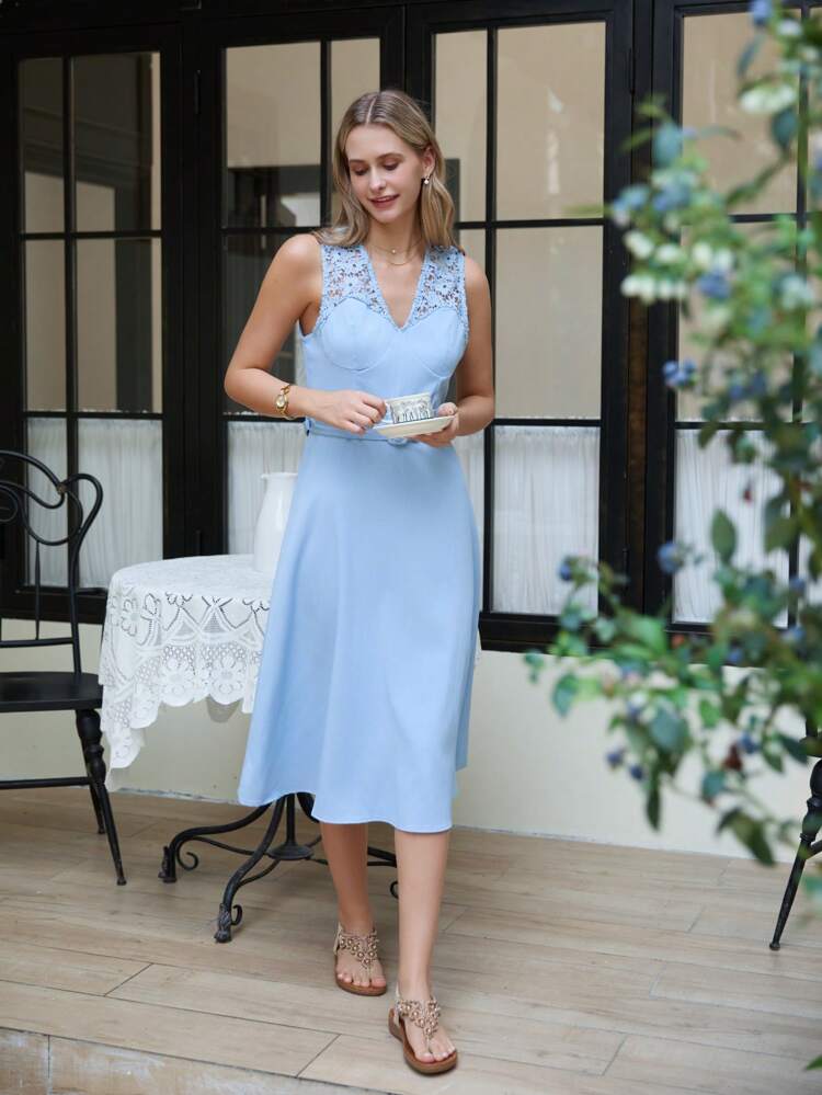 Women's Solid Color Lace Patchwork V-Neck Belted Sleeveless Dress