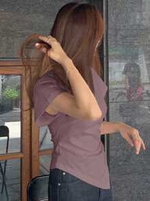 DAZY 女式修身不对称下摆短款T恤，短袖上衣