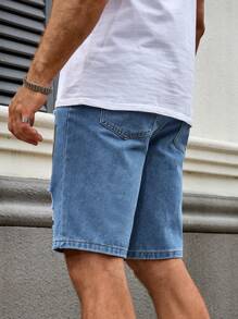 Manfinity LEGND 大码男士大卫字母印花口袋破洞休闲牛仔短裤男士 Emo 风格 - 淺色水洗藍 - 查看 2