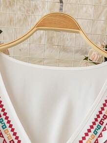 DreamSkyne Court Retro  Elegant & Refined Plus Size Women's V-Neck Long Retro Pattern Drawstring Waist Dress, Summer - Multicolor - View 4