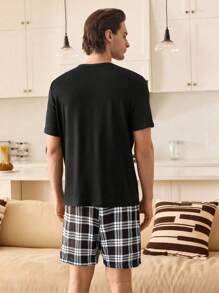 SHEIN 男士格子短裤和短袖上衣睡衣套装 - 彩色 - 查看 2