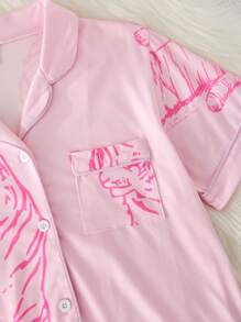 Conjunto de pijama de 2 piezas para niñas preadolescentes con cárdigan de manga corta y estampado de animales, y pantalones cortos en color rosa claro