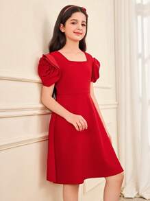 SHEIN Vestido elegante para niña preadolescente con decoración hecha a mano de flores de rosa 3D, cuello cuadrado simple y elegante, dobladillo con volantes, línea de cintura alta-baja, color rojo, apropiado para boda, fiesta, niña de las flores, cumpleaños