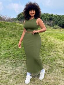 SHEIN EZwear Set de 2 piezas de chaleco de punto y minifalda en verde militar para mujeres