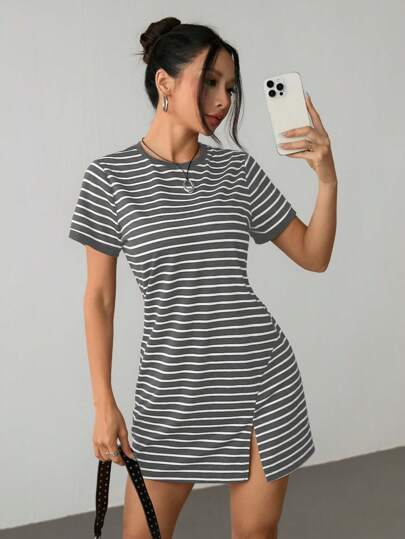 SHEIN PETITE Vestido camiseta con estampado de rayas y acabado en contraste
