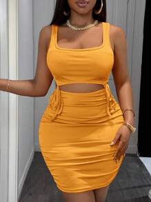 Slaydiva 夏季休闲性感修身褶饰系腰镂空迷你连衣裙 - 黃色 - 查看 5