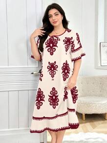 Trezura 复古印花宽松短袖大码睡裙