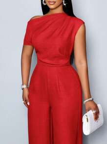 SOLERSUN Bộ jumpsuit nữ cỡ lớn thời trang, màu trơn, dáng rộng, thanh lịch, phù hợp cho đi làm và du lịch hàng ngày, dễ phối đồ. Thiết kế xếp ly trễ vai, cổ áo bất đối xứng, tay ngắn và ống quần rộng. Kín đáo, hoàn hảo cho các bữa tiệc, những dịp lãng mạn, Ngày Valentine, Ngày Thánh Patrick, Lễ Phục Sinh. - Đỏ - Xem 3
