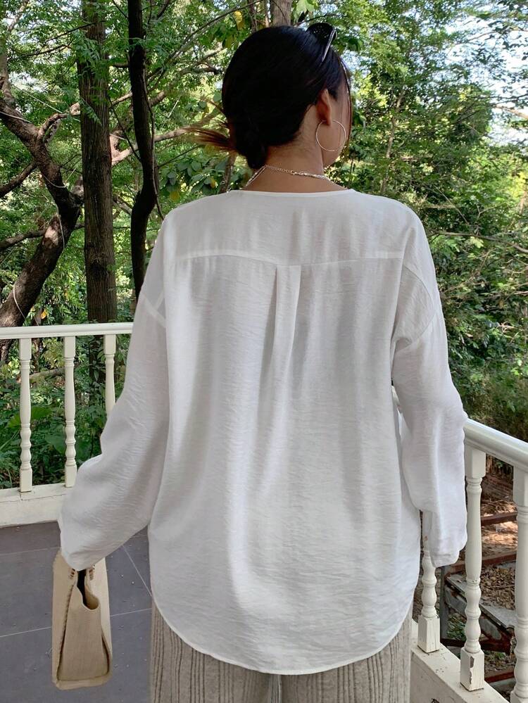 Dazy Plus Camisa blanca casual de manga larga, holgada, con media cartera, de unicolor, para mujer talla grande, para vacaciones de verano