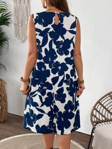 SHEIN VCAY 大码蓝白印花休闲连衣裙