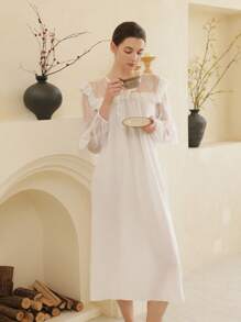 Moireta Ladies Elegant V-Neck Lace Splice Romantic Nightgown Babydoll Luxeloungewear - White - View 5